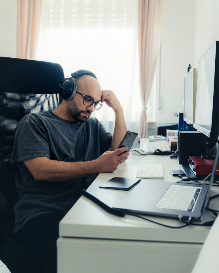 Фриланс для верстальников: как выбрать безопасную платформу и заработать на удалённой работе