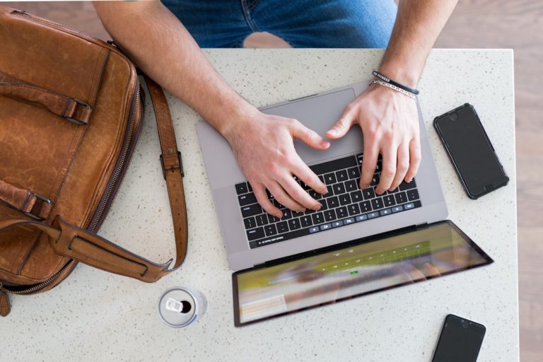 Фриланс-платформы 2024: как выбрать лучшую для заработка на удаленной работе