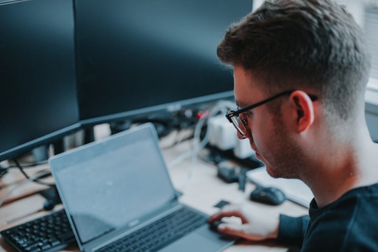 Как платформа XDBay помогает дизайнерам находить выгодные заказы и развиваться в профессии