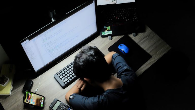 Фриланс на Telegram: как зарабатывать через мессенджер и почему это выгодно