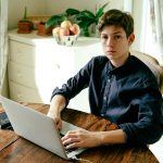 Лучшие международные фриланс-платформы для инженеров: как выбрать и зарабатывать unsplash_1358.jpg