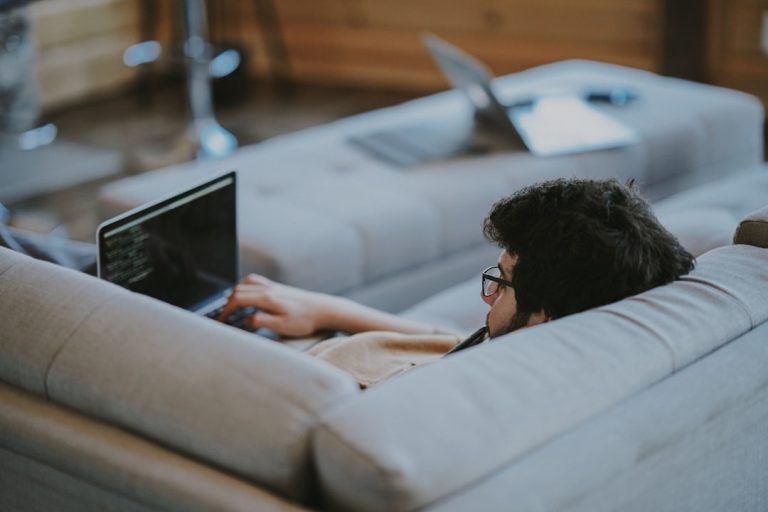 Как выбрать надёжную платформу для поиска фрилансеров по 1С и найти удалённых специалистов на XDBay